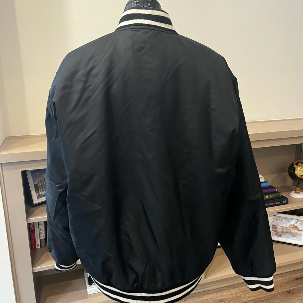 Aritzia TNA Womens Medium Bomber Stadium Jacket Black Satin Varsity Y2K - Picture 5 of 10